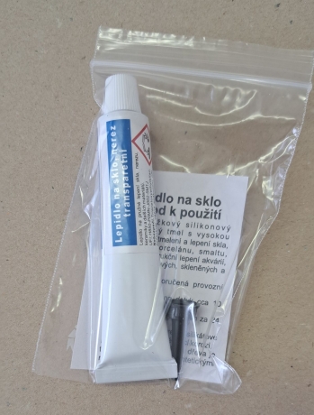 Silikonové lepidlo na skla, keramiku, porcelán, smalt, nerez